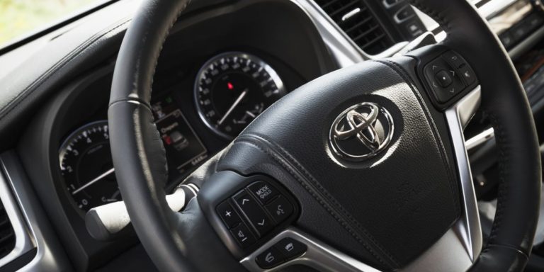 why-are-toyota-highlanders-good-suvs-palm-beach-auto-sales-outlet